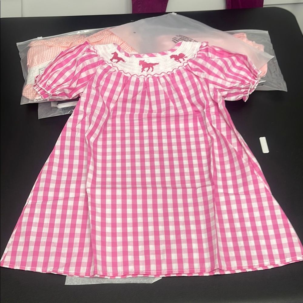 Pink Smocked Gingham Dress with Horse Embroidered Details size 5 brand new